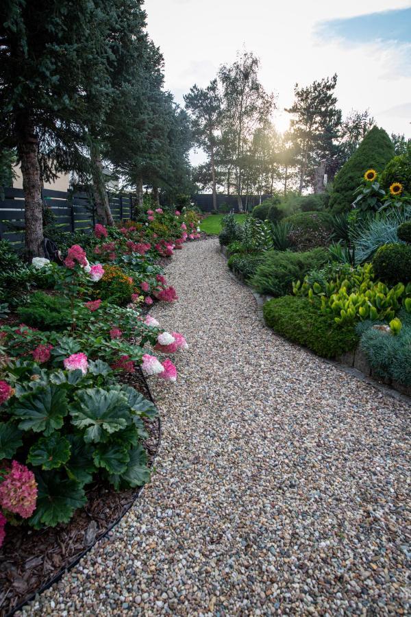 Hortus Apartament Z Klimatyzacja โบเลสวาเวียส ภายนอก รูปภาพ